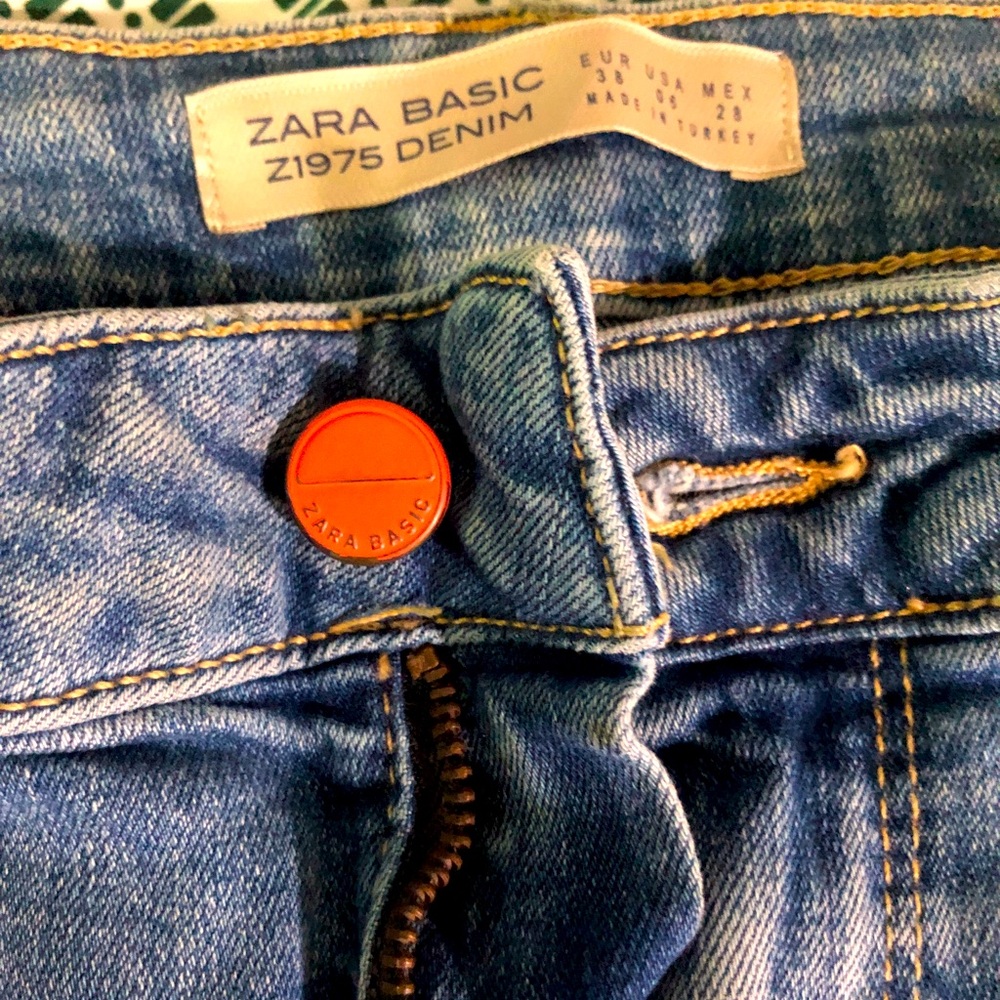 Zara basic ripped jeans